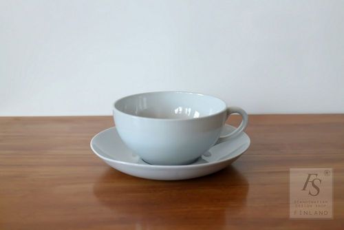 Arabia model R teacup and saucer