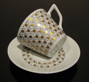 Arabia MEKKA cup and saucer, designed by Esteri Tomula.\\n\\n10.07.2013 21.31